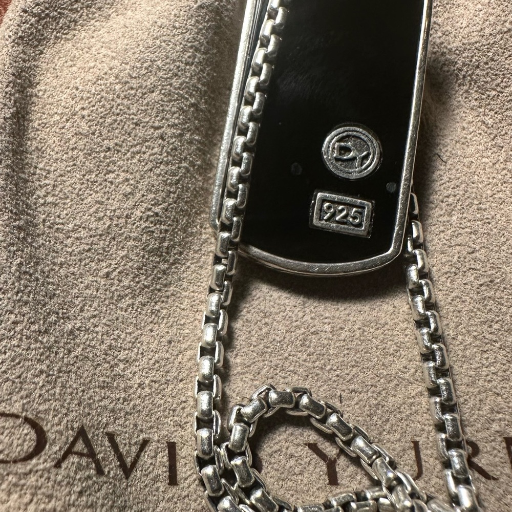 David Yurman  925 silver Dog tag with Chain and Bag